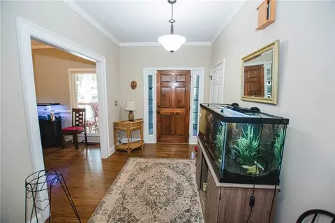 Entry Way - 1011 Lakeside Ct, Bishop, GA 30621 photo 2 of 4