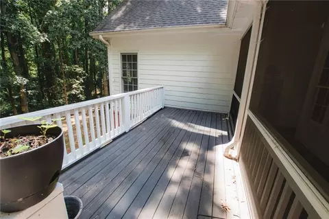 Exterior - 1011 Lakeside Ct, Bishop, GA 30621 photo 5 of 13