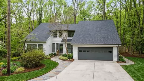 8975 Martin Rd, Roswell, GA 30076