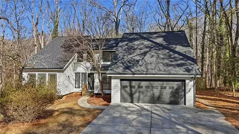 8975 Martin Rd, Roswell, GA 30076