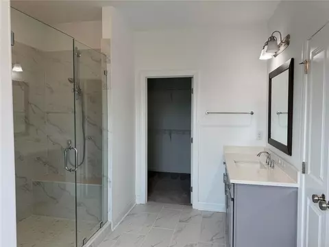Bath - 3488 Reaping Rdg, Suwanee, GA 30024 photo 3 of 5