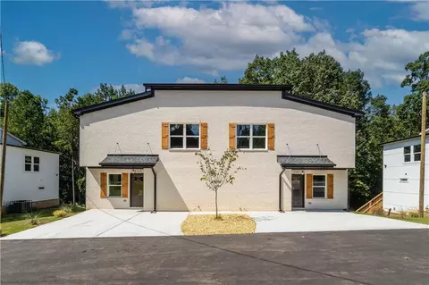 2389 Highpoint Rd, Snellville, GA 30078