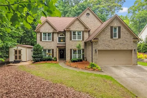 5724 Newberry Point Dr, Flowery Branch, GA 30542