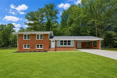 4461 Yates Rd, College Park, GA 30337