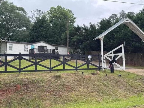 219 Lynn Rd, Bethlehem, GA 30620