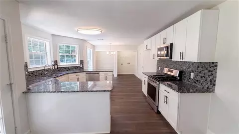 Kitchen - 115 Emerald Ln, Hampton, GA 30228 photo 1 of 2