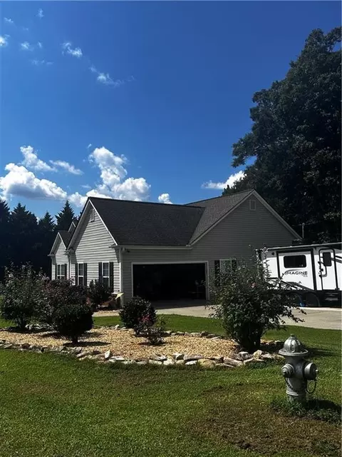 Exterior - 205 Stagecoach Pass, Temple, GA 30179 photo 9 of 12