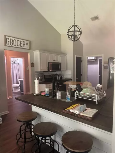 Kitchen - 205 Stagecoach Pass, Temple, GA 30179 photo 3 of 4