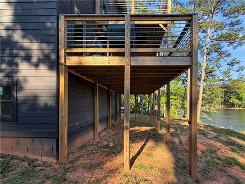 Exterior - 10 Park Rd, Jackson, GA 30233 photo 8 of 9