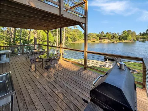 Exterior - 10 Park Rd, Jackson, GA 30233 photo 5 of 9