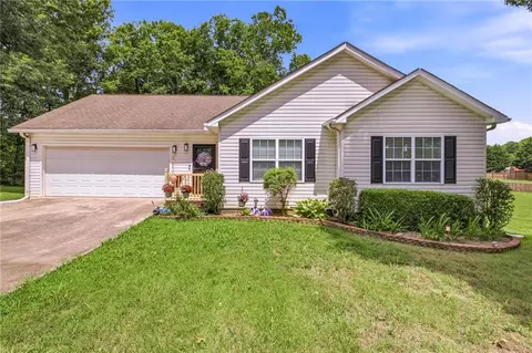 126 Windchime Cir, Demorest, GA 30535