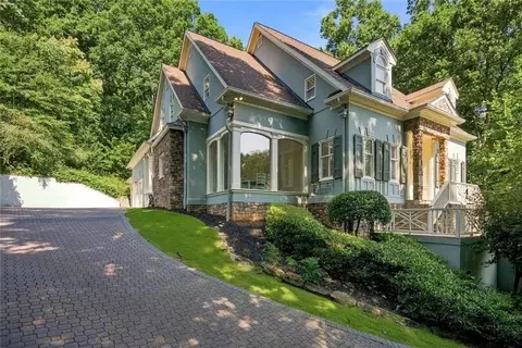 7560 Bridgegate Ct, Sandy Springs, GA 30350
