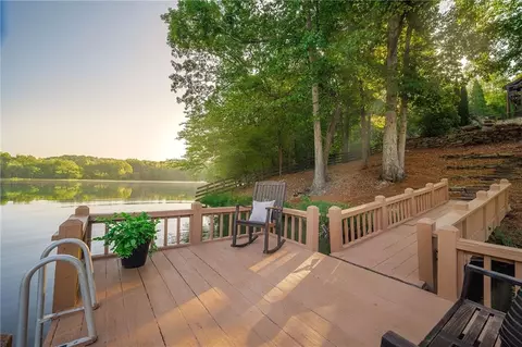 Exterior - 550 Blue Heron Way, Milton, GA 30004 photo 24 of 26