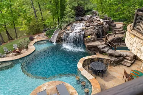 Exterior - 550 Blue Heron Way, Milton, GA 30004 photo 18 of 26