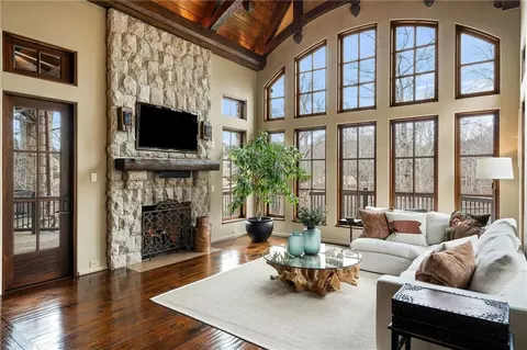 Living - 550 Blue Heron Way, Milton, GA 30004 photo 6 of 13