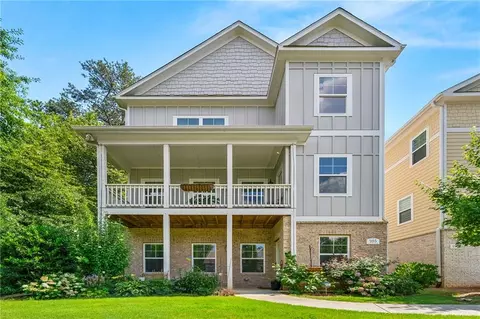 985 Shelnutt Dr, Marietta, GA 30060