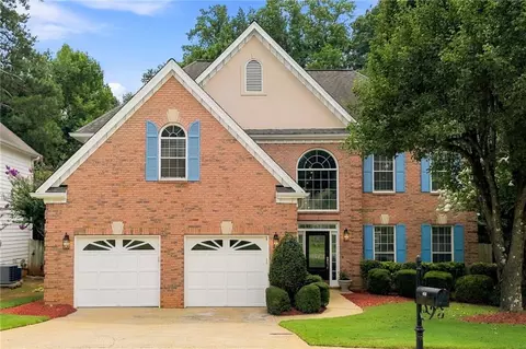 450 Elgaen Ct, Roswell, GA 30075