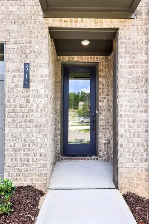 517 Red Clay Farm Ln, Suwanee, GA 30024