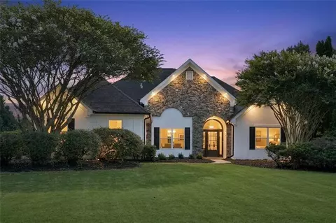 1950 Harvest Way, Loganville, GA 30052
