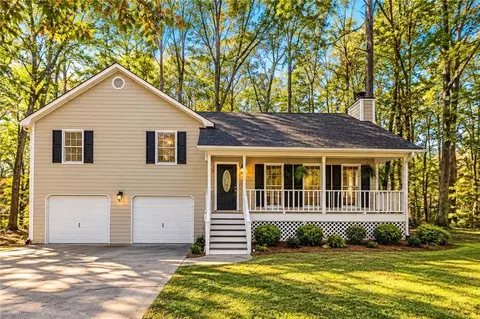 654 Ladora Dr, Dallas, GA 30157