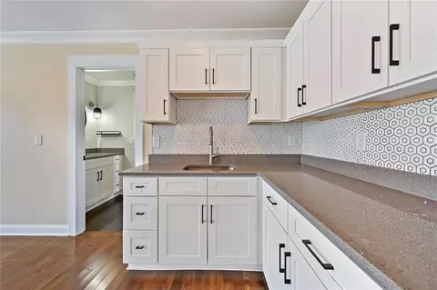Kitchen - 861 Bailey Woods Rd, Dacula, GA 30019 photo 8 of 8