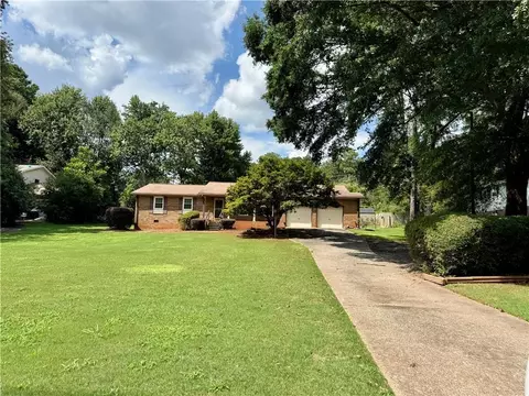 164 Hawkins Store Rd NW, Kennesaw, GA 30144