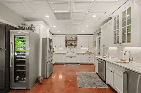 Kitchen - 590 Dorsey Rd, Hampton, GA 30228 photo 4 of 4