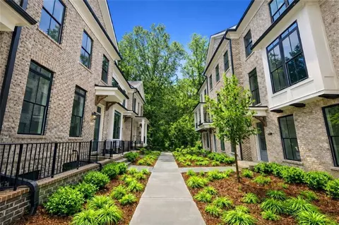 225 Midnight Oak Run #7, Alpharetta, GA 30009