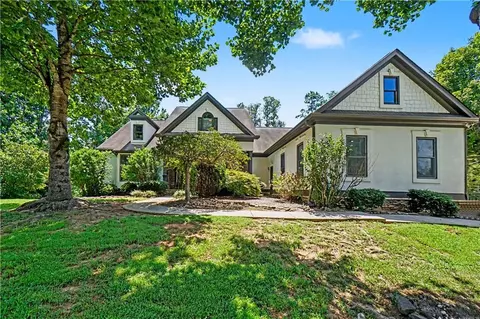 2784 Lost Lakes Dr, Powder Springs, GA 30127