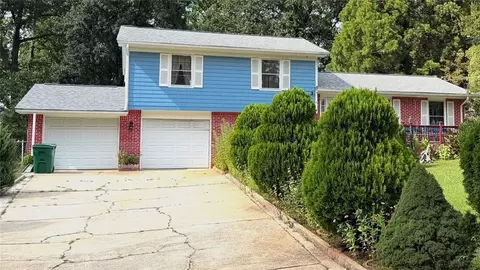 4514 King Lear Dr, Stone Mountain, GA 30083