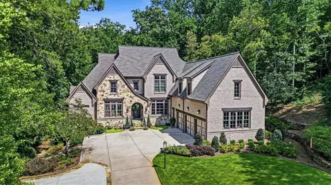 4453 Mount Paran Pkwy NW, Atlanta, GA 30327