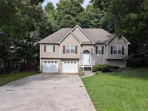 81 Glen Ridge Dr, Villa Rica, GA 30180