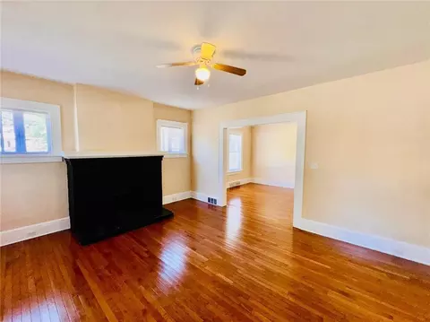 880 Cascade Ave SW, Atlanta, GA 30311