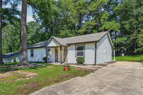 773 Whitehall Dr, Lawrenceville, GA 30043