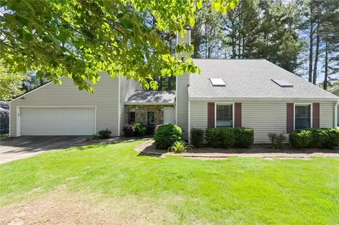 2272 Macby Dr, Marietta, GA 30066
