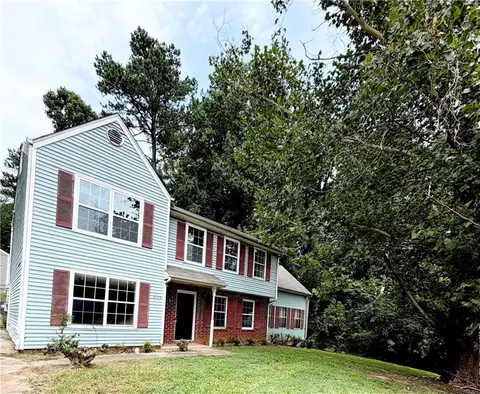3479 Meadowlane Cir SW, Atlanta, GA 30331