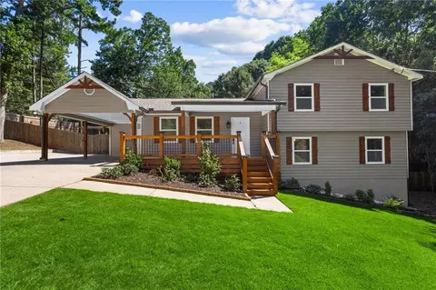 492 Rustic Ridge Cir, Lawrenceville, GA 30043