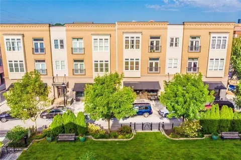 933 Garrett St SE #201, Atlanta, GA 30316