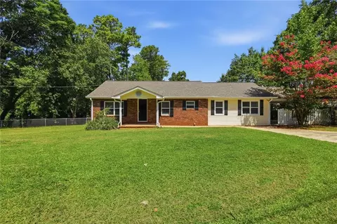 620 Smithstone Rd SE, Marietta, GA 30067