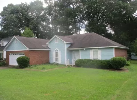 218 Hummingbird Ln, Albany, GA 31707