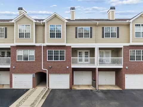 1112 Woodland Ln, Alpharetta, GA 30009
