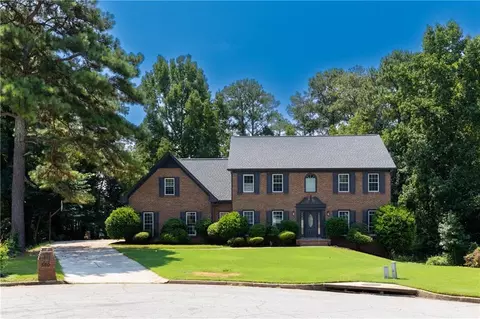 560 Trombley Bay Ln, Lawrenceville, GA 30044