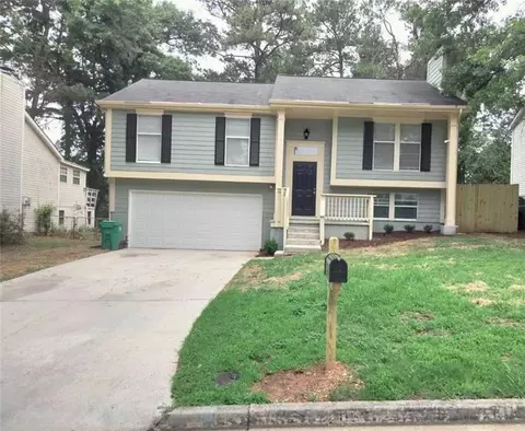 2053 Raintree Pl, Lithonia, GA 30058
