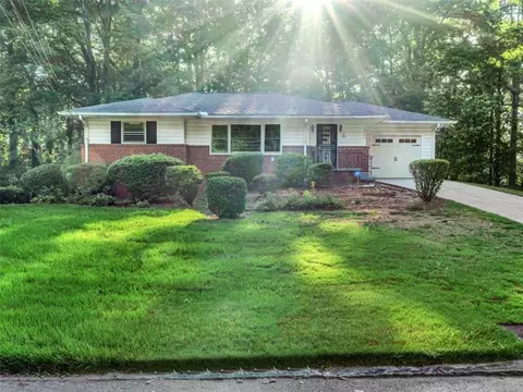 2560 Wood Valley Dr, East Point, GA 30344