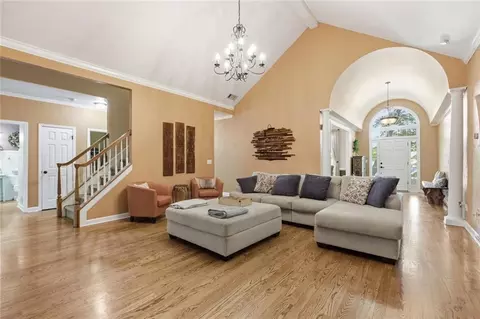 Living - 197 Summer Rd, Clarkesville, GA 30523 photo 3 of 3