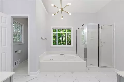 Bath - 197 Summer Rd, Clarkesville, GA 30523 photo 2 of 5