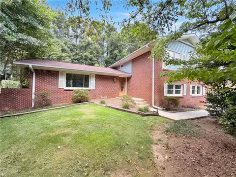3607 Santa Fe Trl, Atlanta, GA 30340