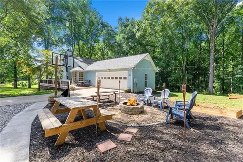 4945 Mccoy Cir, Cumming, GA 30040