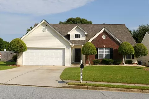 900 Grace Dr, Lawrenceville, GA 30043