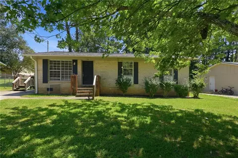 18 Westgate Park Dr, Newnan, GA 30263